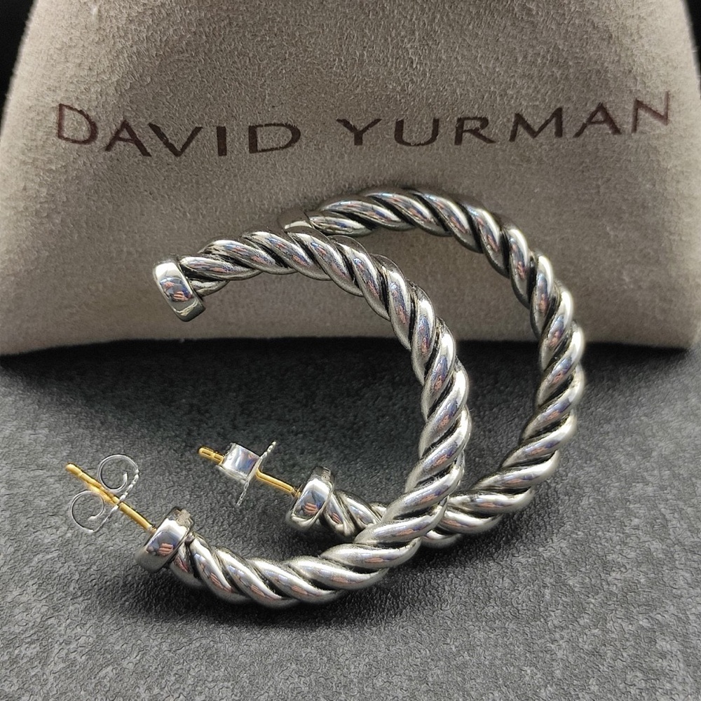 Elegant Silver Hoop Earrings David Yurman - Picture 6 of 8